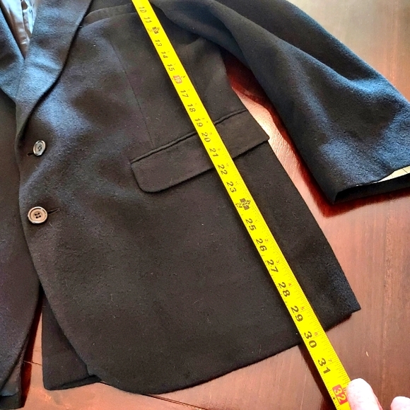 Men's Camel Hair Blazer by Evan-Picone. - Picture 15 of 16